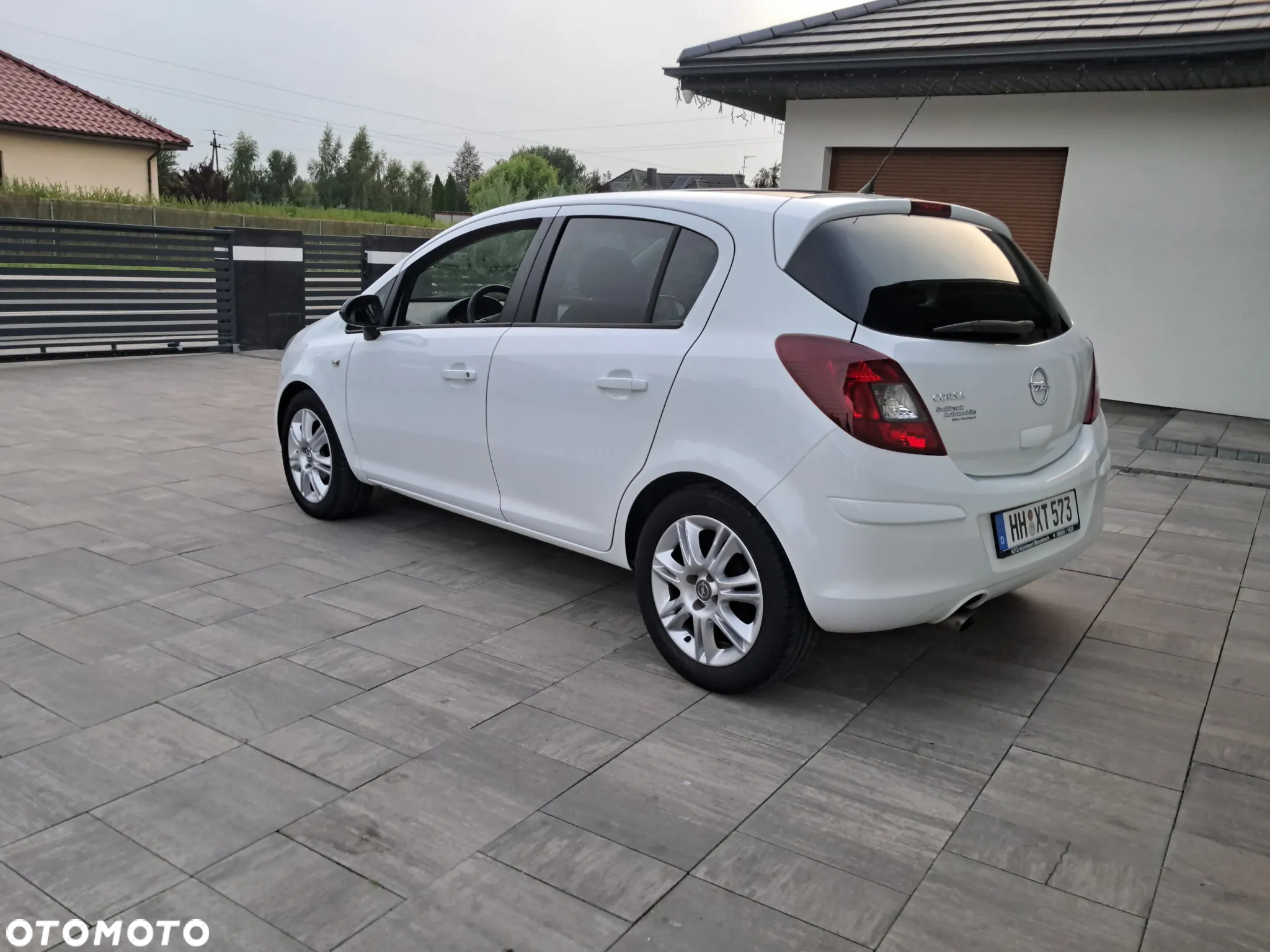 Opel Corsa 1.2 16V Cosmo - 11