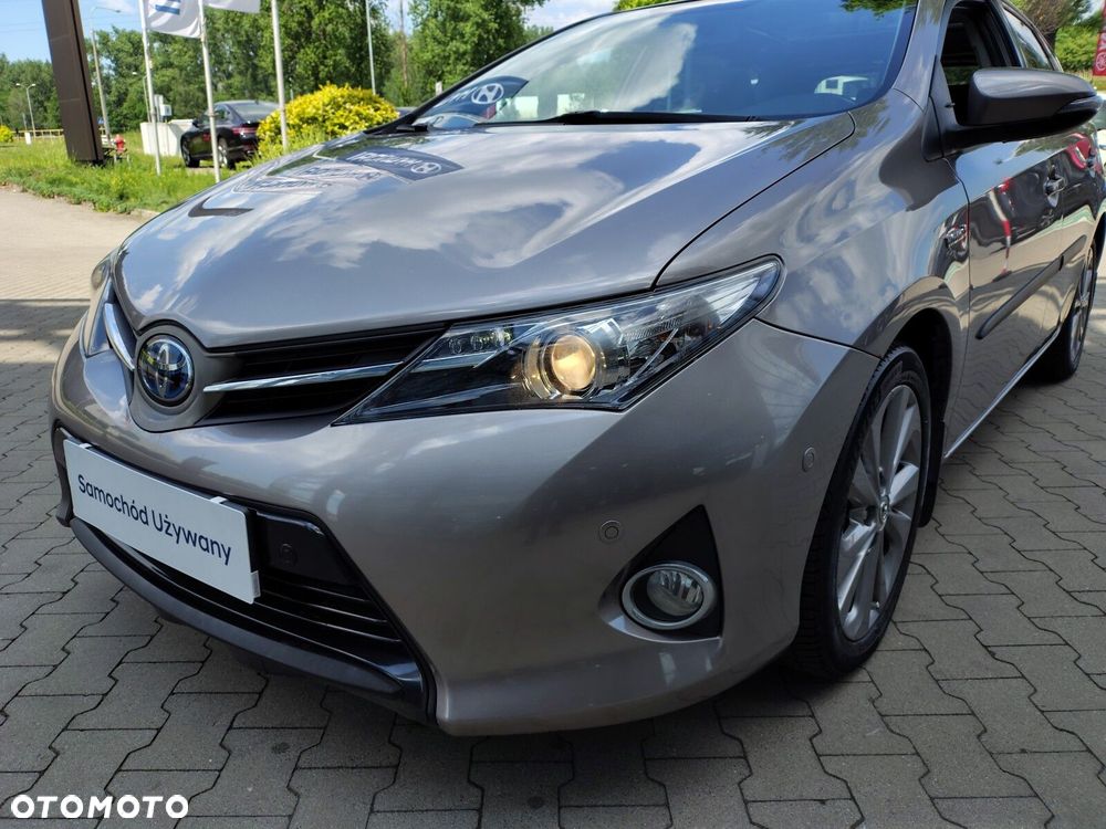 Toyota Auris Hybrid 135 Premium - 10