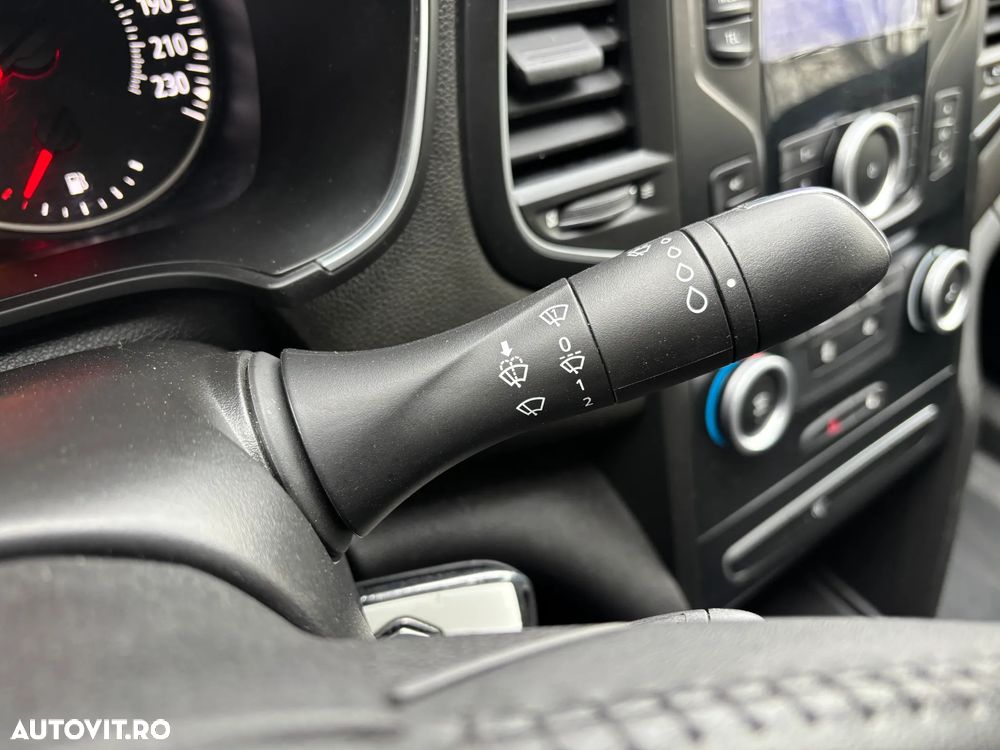 Renault Megane Blue dCi 116 Life - 17