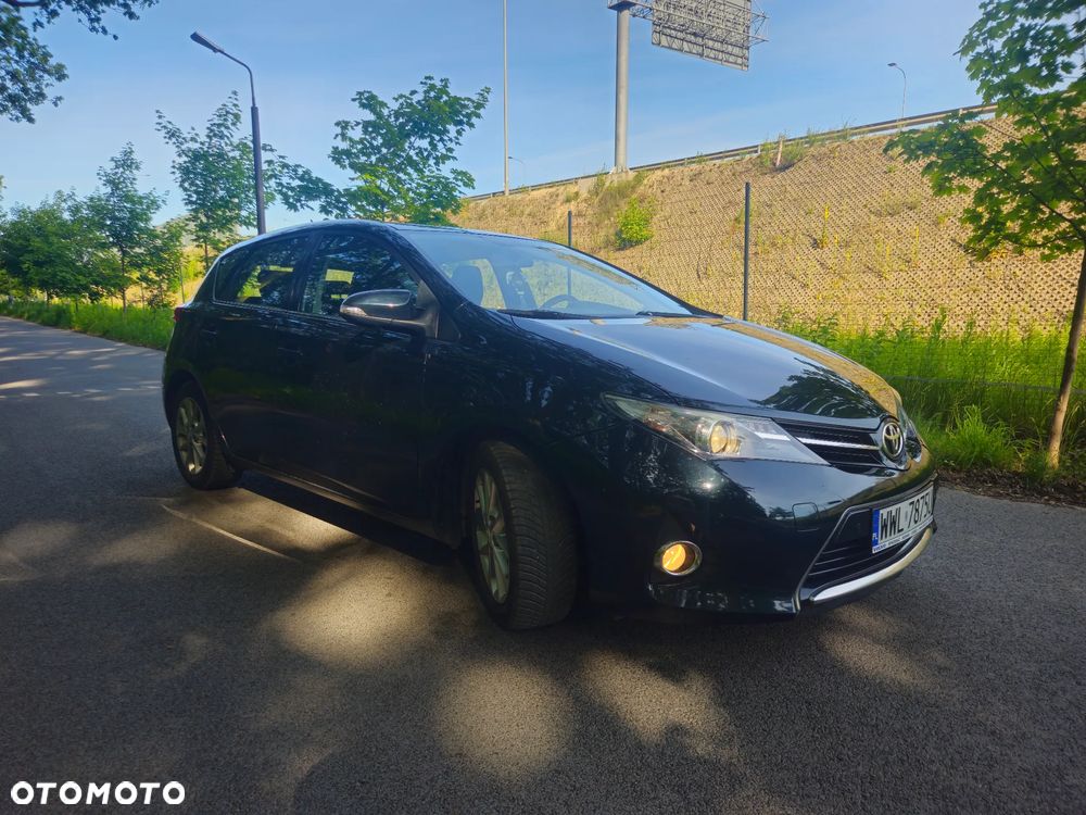 Toyota Auris 1.4 D-4D Premium - 30
