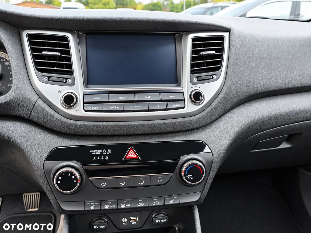 Hyundai Tucson blue 1.6 GDi 2WD Navi - 20