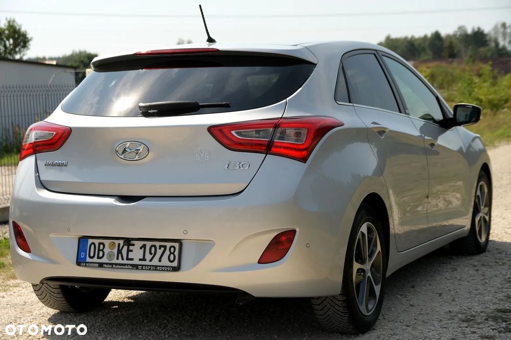 Hyundai i30 blue 1.6 GDI Passion - 7
