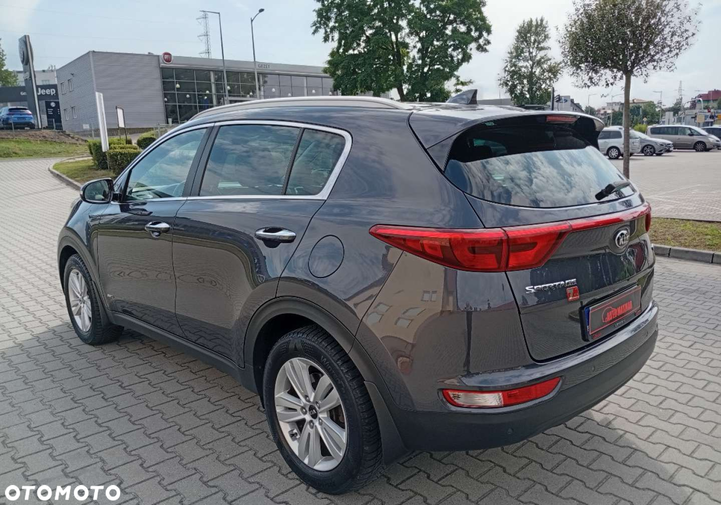 Kia Sportage - 10
