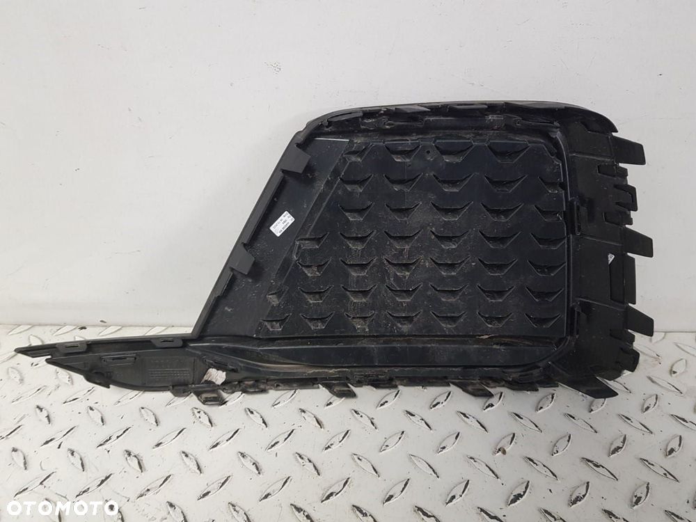 ORYGINALNA KRATKA ZDERZAKA PRAWA PRZEDNIA PRZÓD PRAWY AUDI A1 II 2 82A  82A807682E - 4