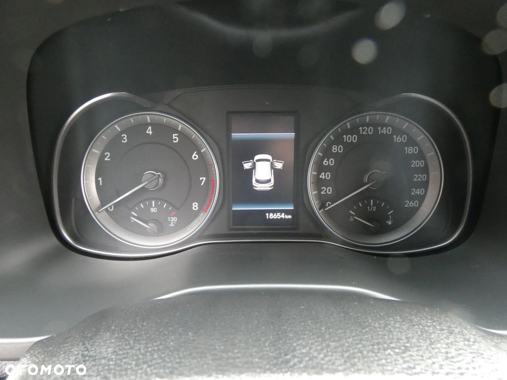 Hyundai Kona 1.6 T-GDI Premium DCT - 23