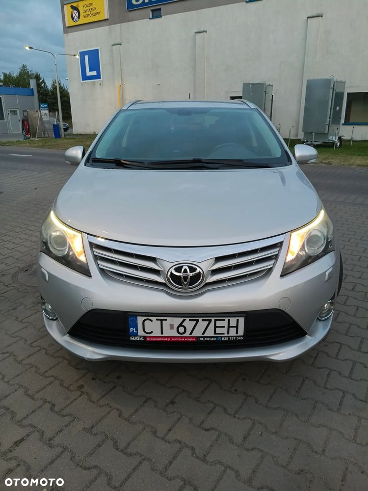 Toyota Avensis 1.8 Premium - 13