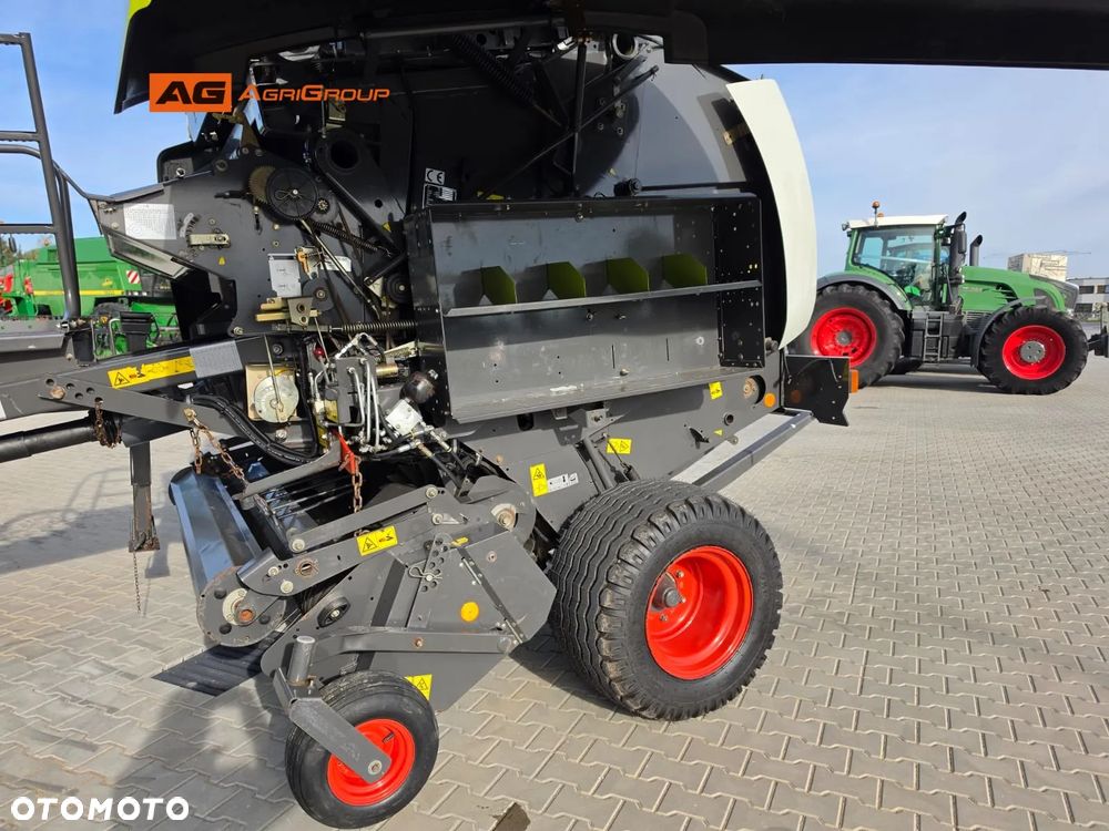 Claas Variant 380 RF PRO - 8