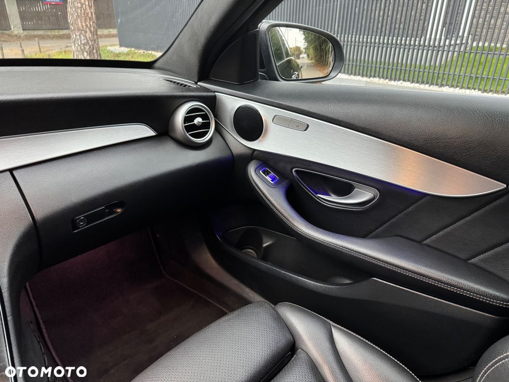 Mercedes-Benz Klasa C 200 d 9G-TRONIC - 19