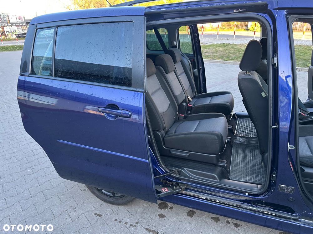 Mazda 5 - 10
