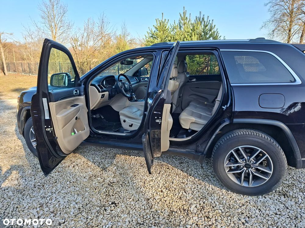 Jeep Grand Cherokee - 10