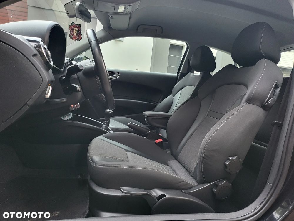 Audi A1 1.2 TFSI S line edition - 11
