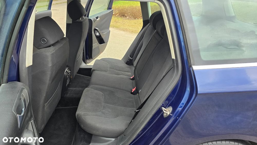 Volkswagen Passat 1.9 TDI DPF Individual - 31