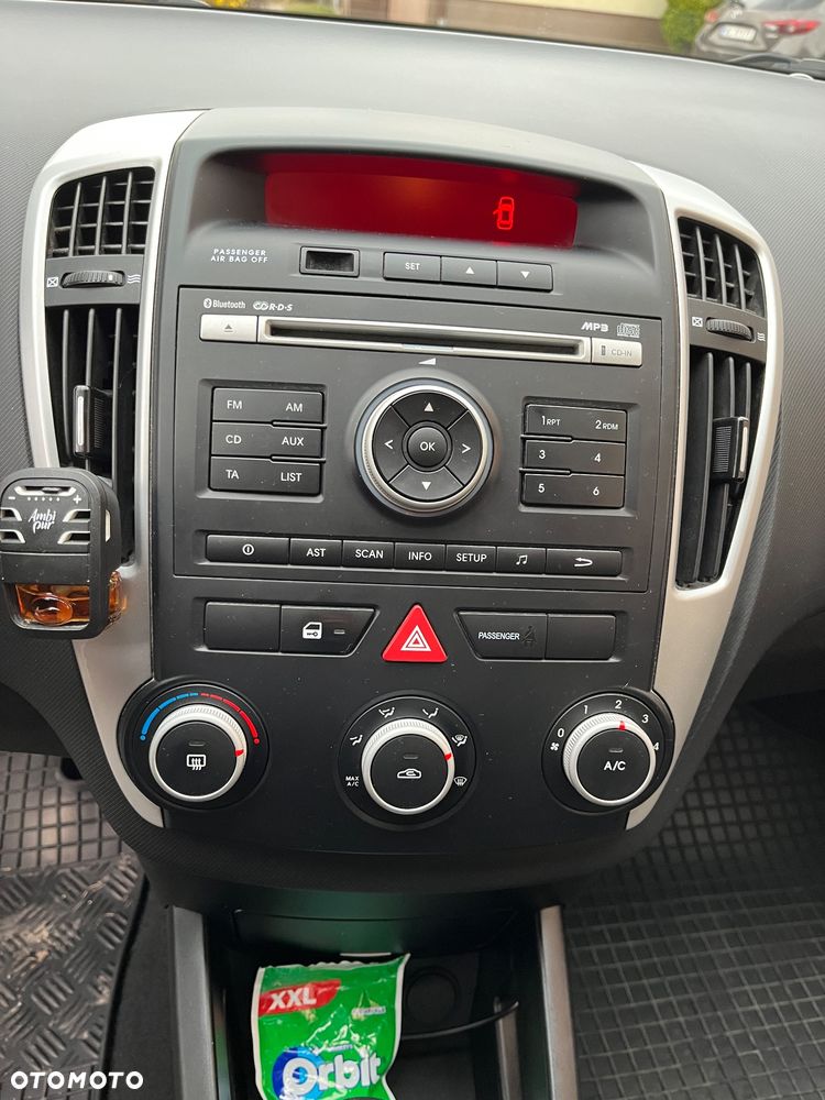 Kia Ceed 1.4 M - 12