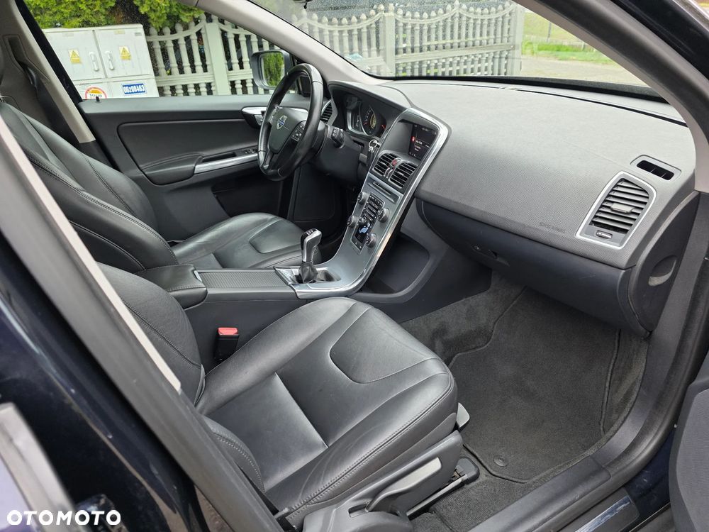 Volvo XC 60 D3 Kinetic - 12
