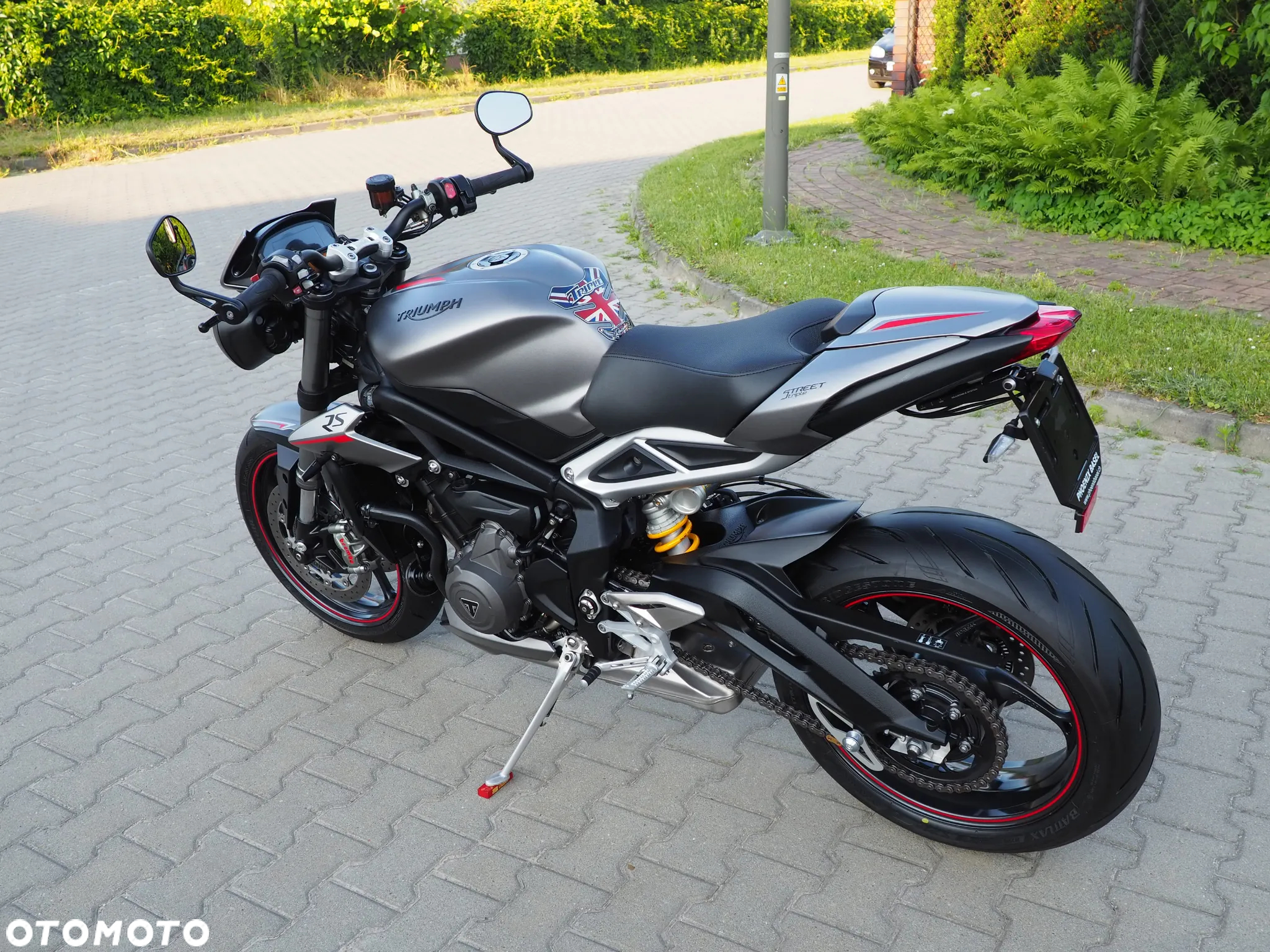 Triumph Street Triple - 36