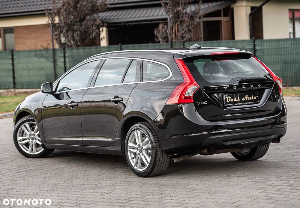 Volvo V60 T3 R-Design Summum - 9