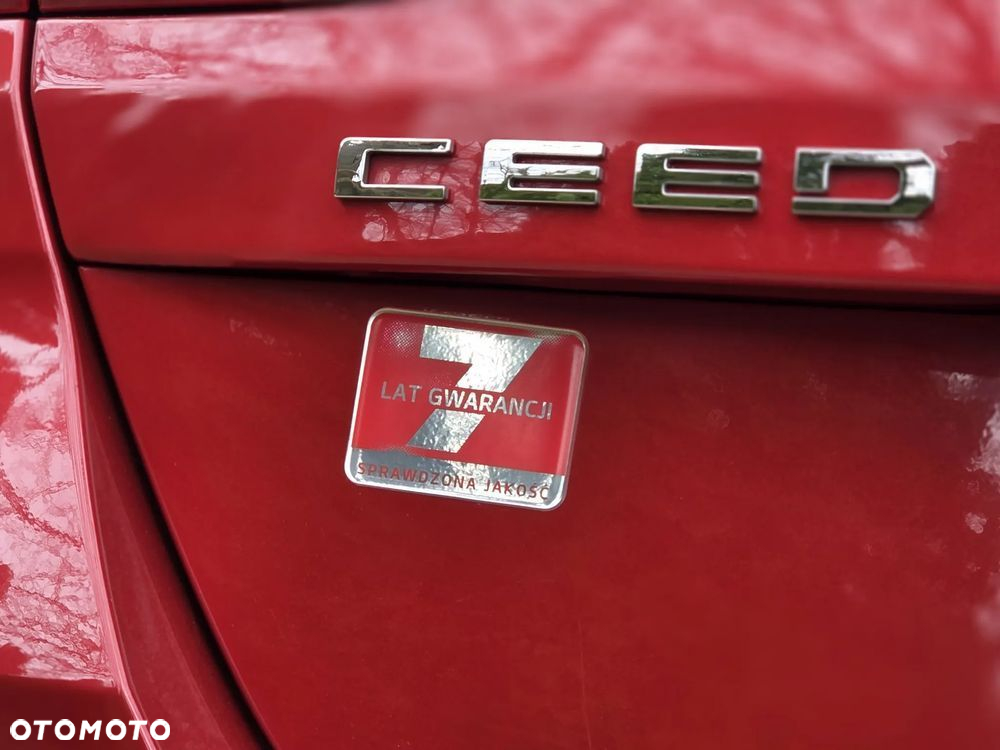 Kia Ceed 1.6 T-GDI GT DCT - 4