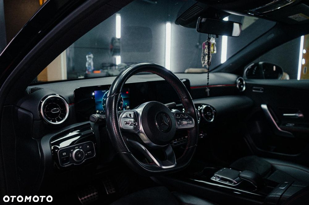 Mercedes-Benz Klasa A 180 7G-DCT AMG Line Advanced - 23