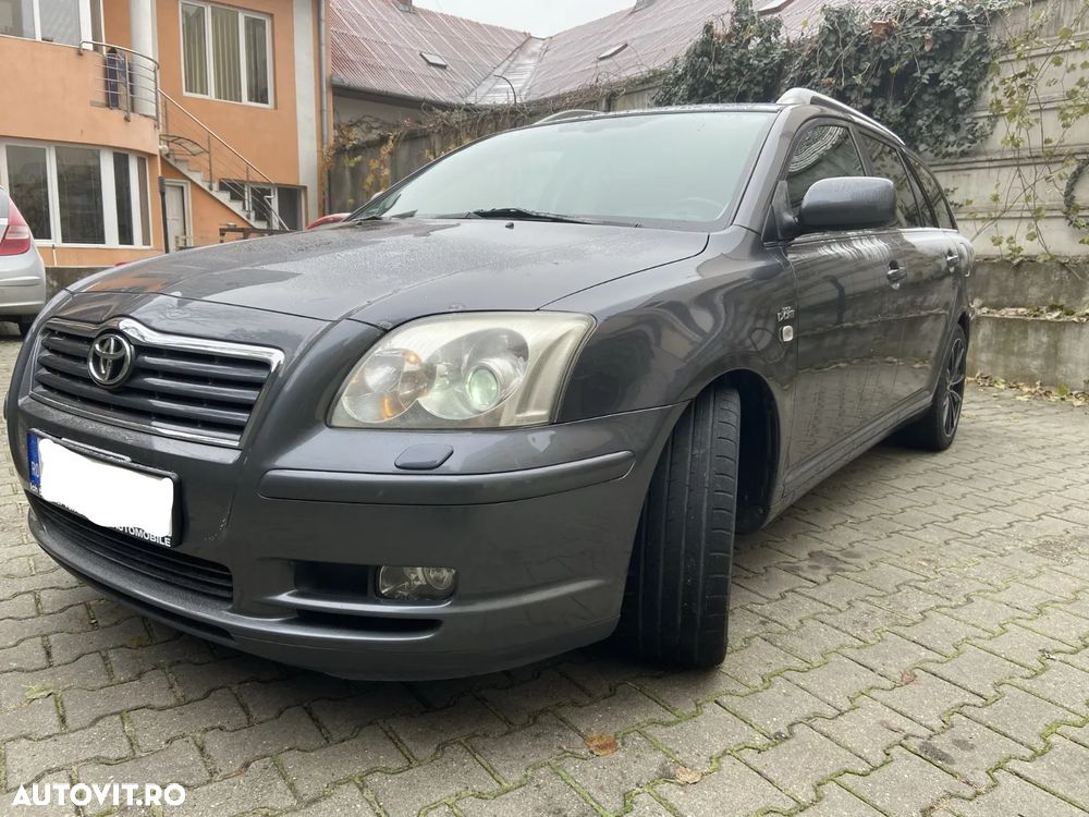 Toyota Avensis 2.2 D-4D Sol - 1