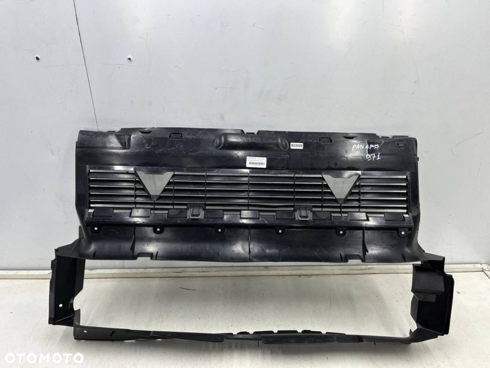 Osłona chłodnicy Porsche Panamera 971 HYBRYDA 16-20r. kierownica powietrza pasa przedniego ramka - 1