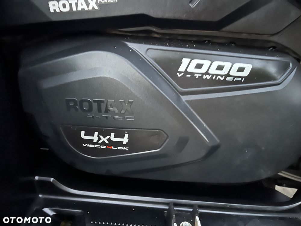 Can-Am Outlander Max - 24