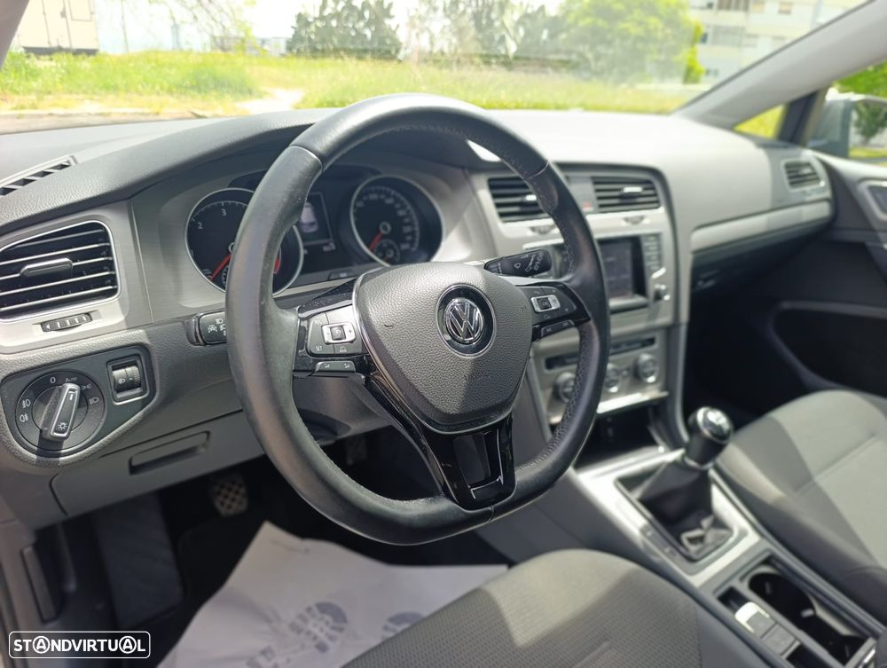 VW Golf 1.6 TDi Confortline - 9