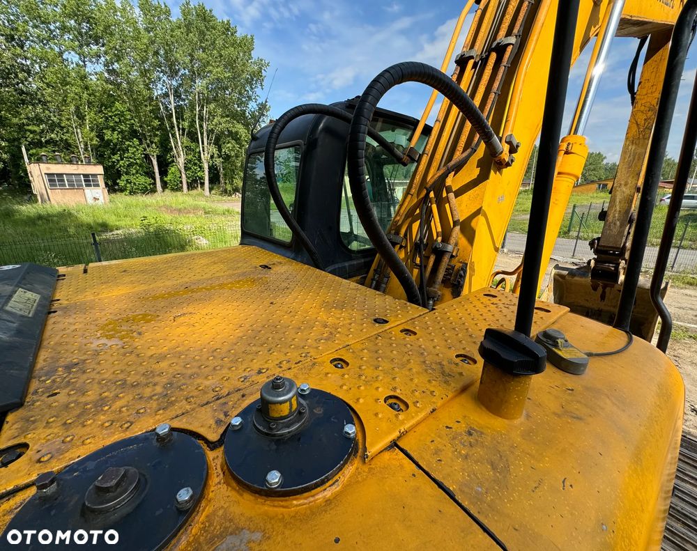 JCB JS 220 LC - 12