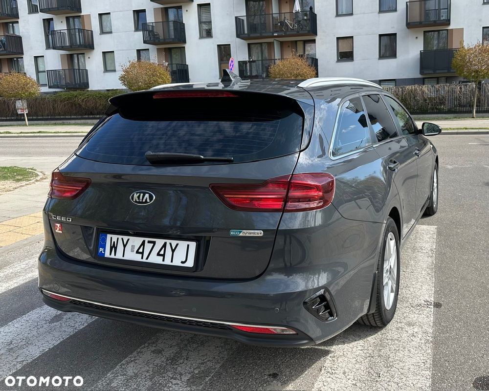 Kia Ceed 1.6 CRDi mHEV M - 26
