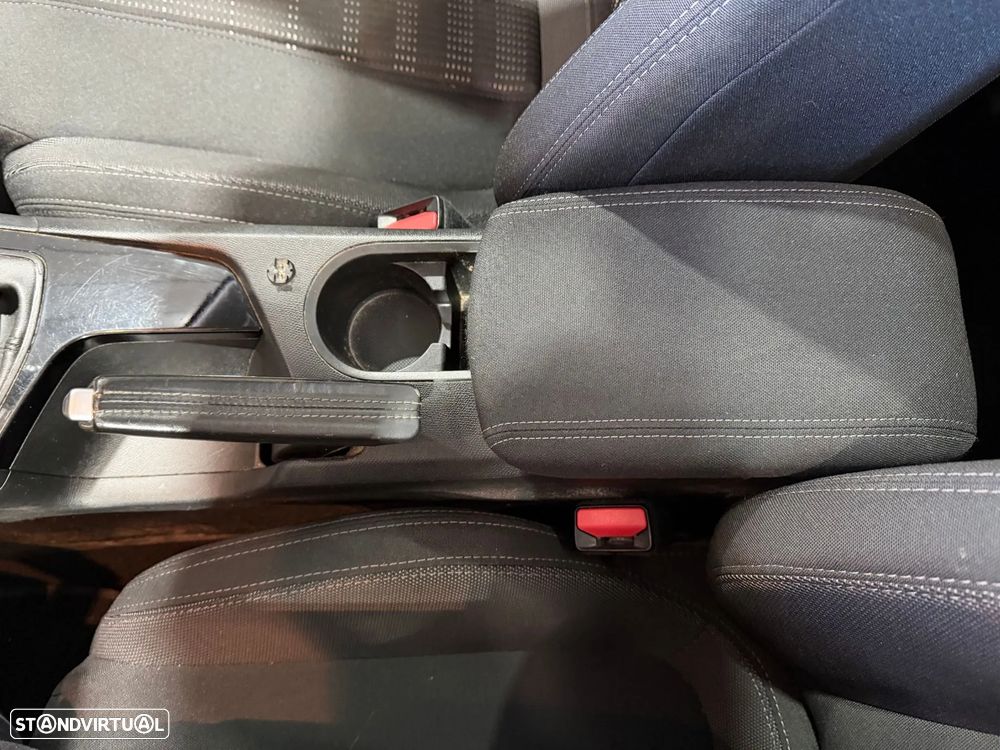 Peugeot 308 SW - 27