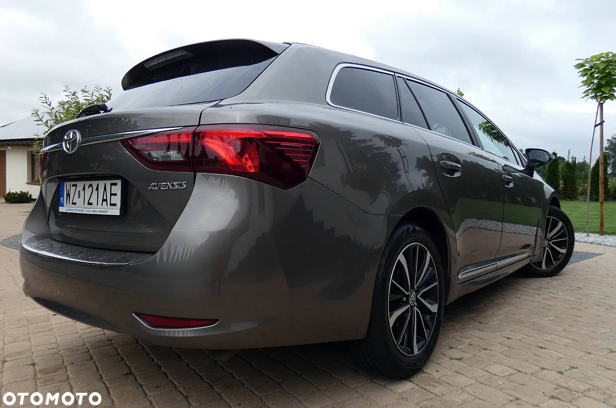Toyota Avensis 2.0 D-4D Premium - 7