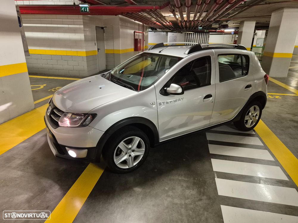 Dacia Sandero 0.9 TCe Stepway - 1
