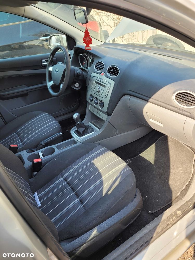 Ford Focus - 7