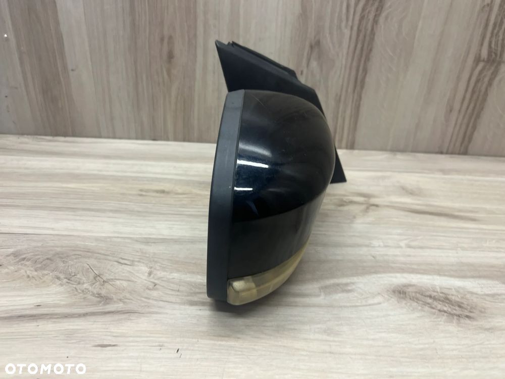 LUSTERKO PRAWE FORD FOCUS MK3 8PIN - 6