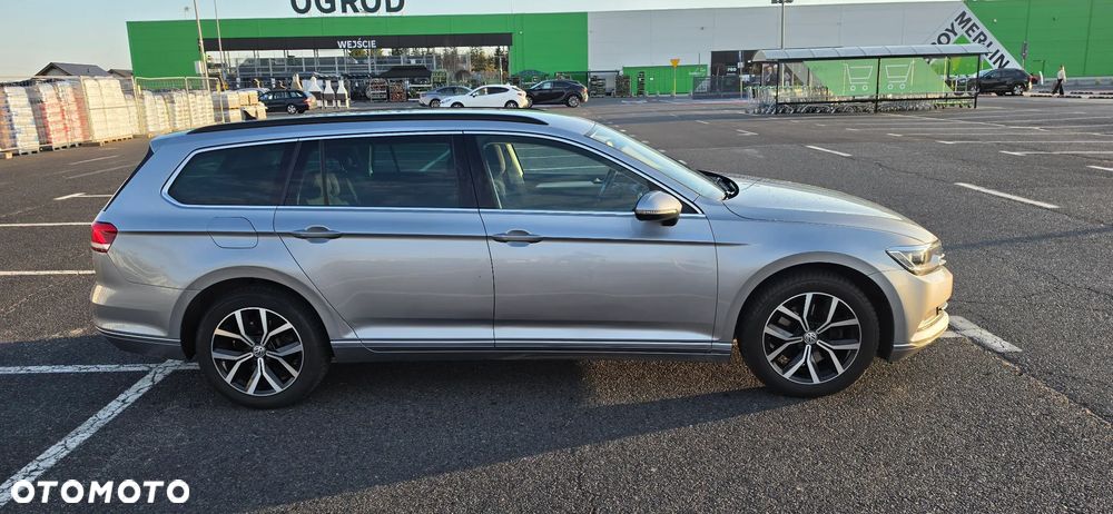 Volkswagen Passat - 4