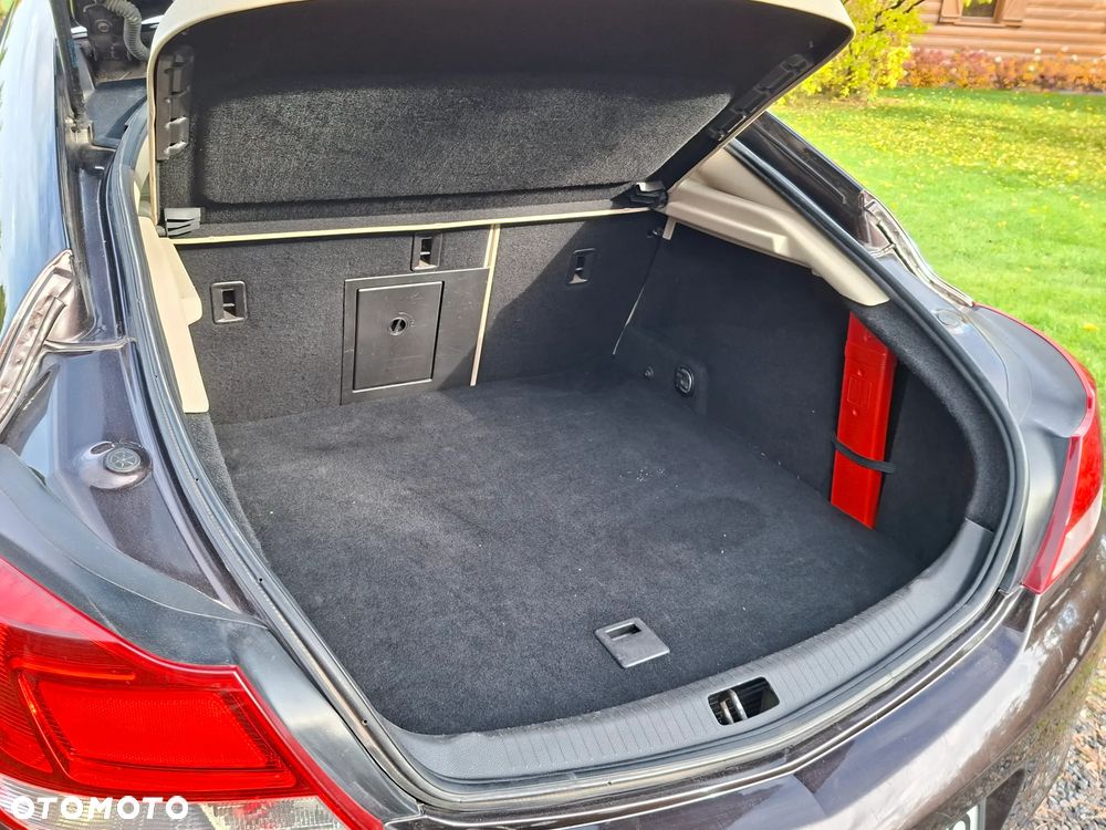 Opel Insignia - 26