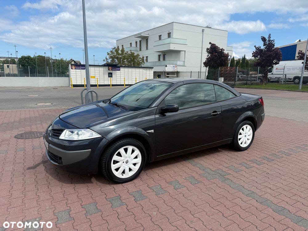 Renault Megane 2.0 16V Dynamique - 8