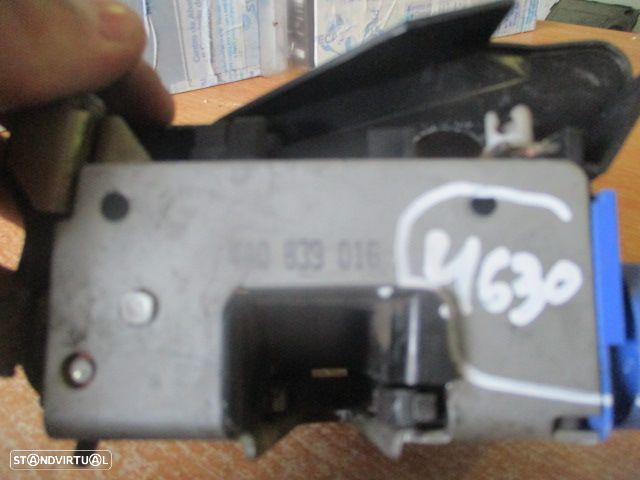 Fecho 4A0839016D AUDI A3 8L 2000 1.9 TDI 110CV 5P CINZA TD VACUO - 2