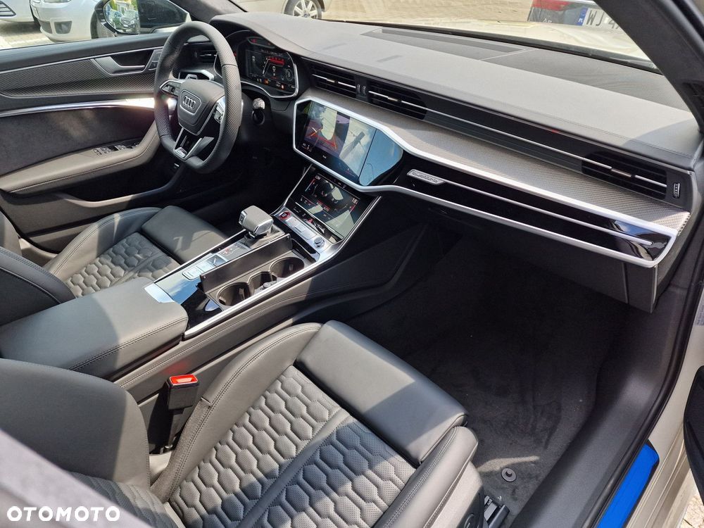 Audi RS6 Avant - 15