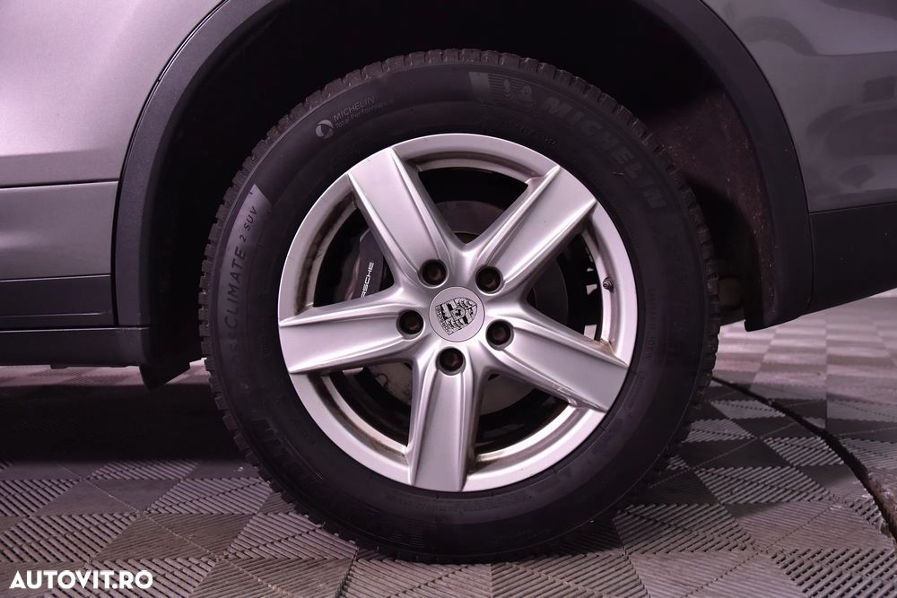 Porsche Cayenne - 13