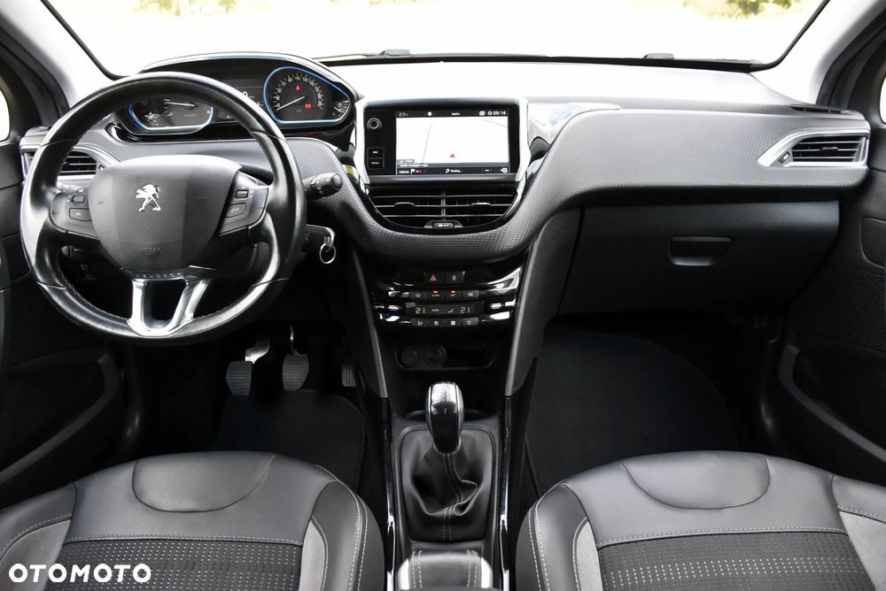 Peugeot 2008 BlueHDi 100 Allure - 25