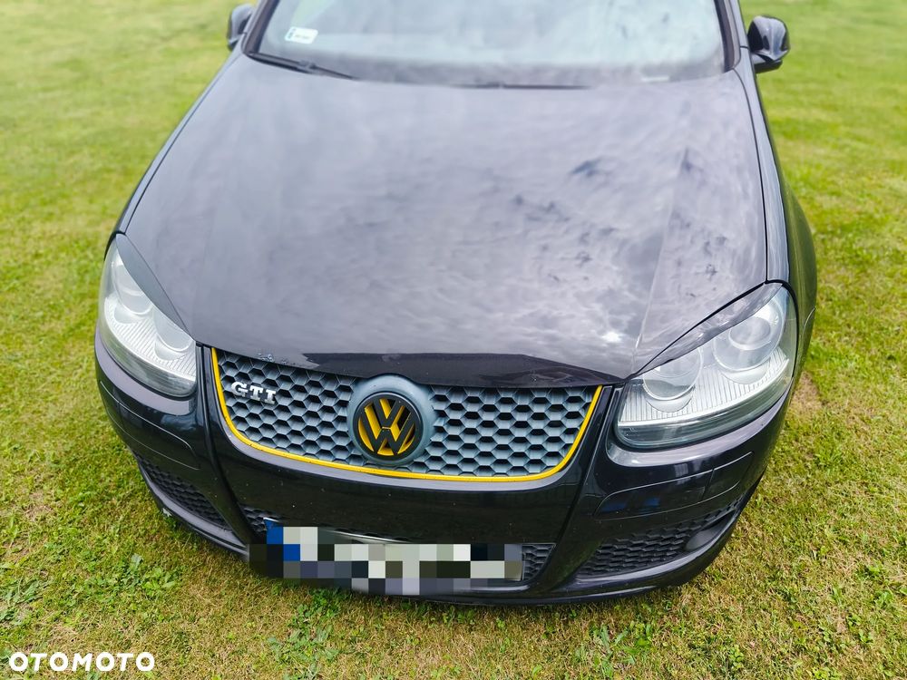 Volkswagen Golf - 6