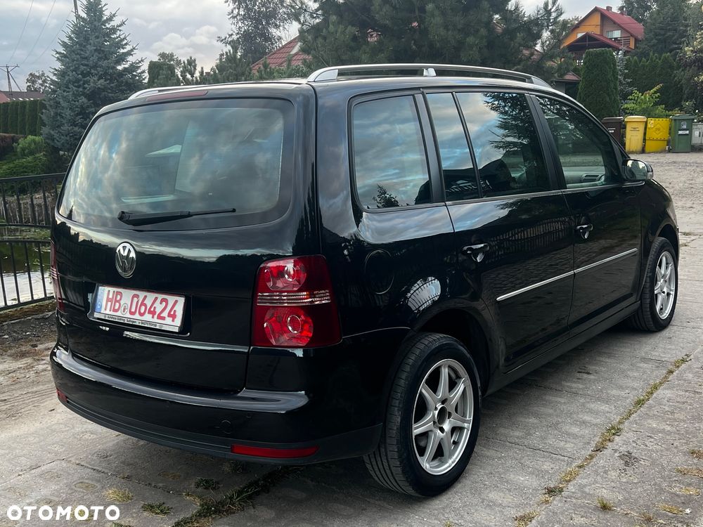 Volkswagen Touran 2.0 TDI DPF Highline DSG - 6