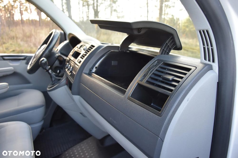 Volkswagen Transporter L2H2 - 9