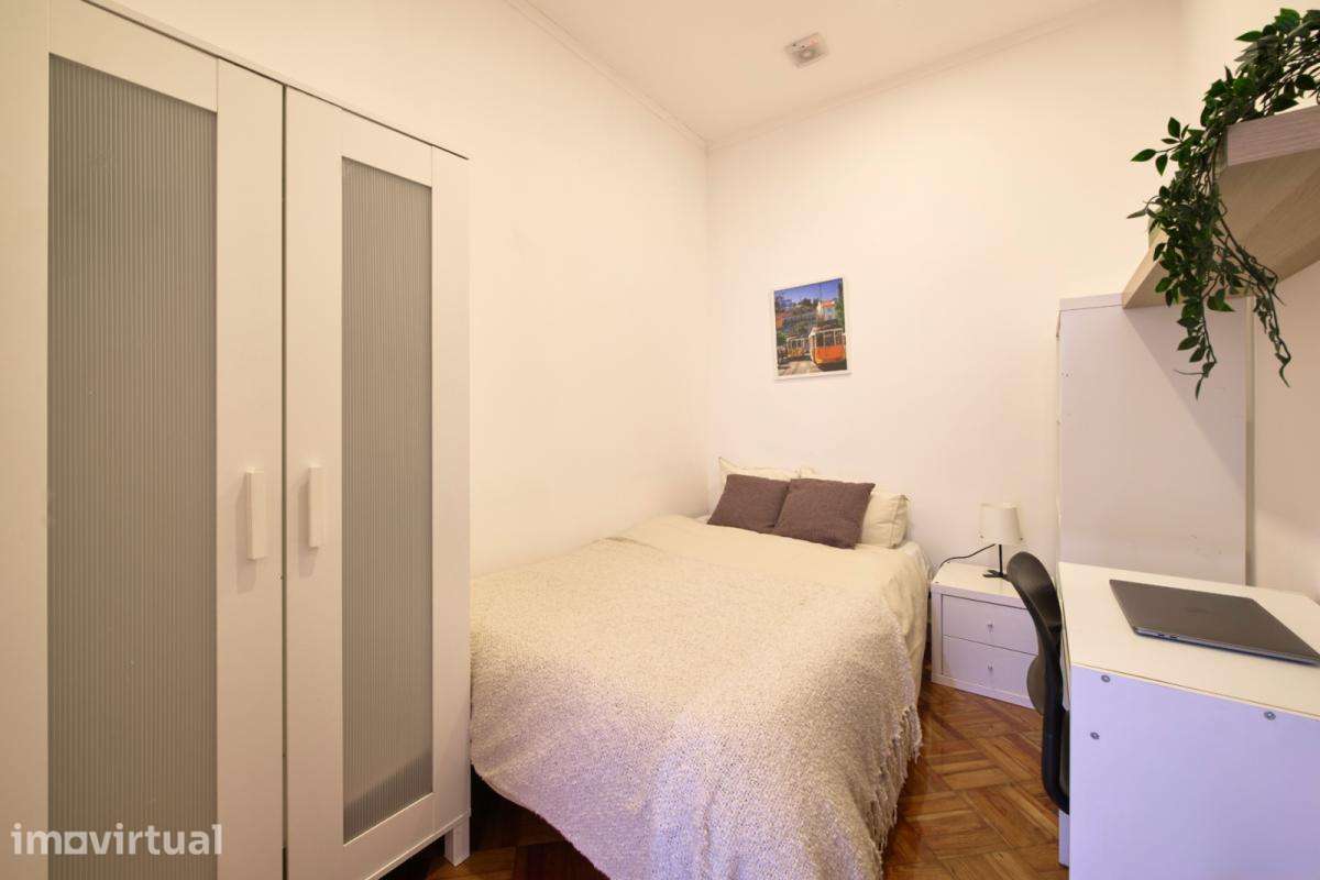 Quarto - localizado em Alameda Lisbon - Grande imagem: 2/50