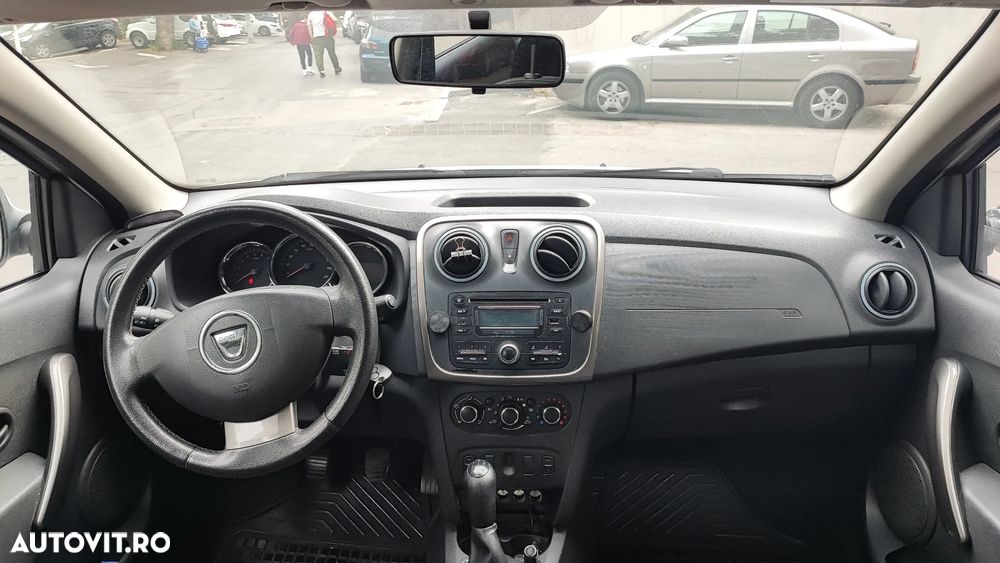 Dacia Logan 1.2 16V GPL Laureate - 5