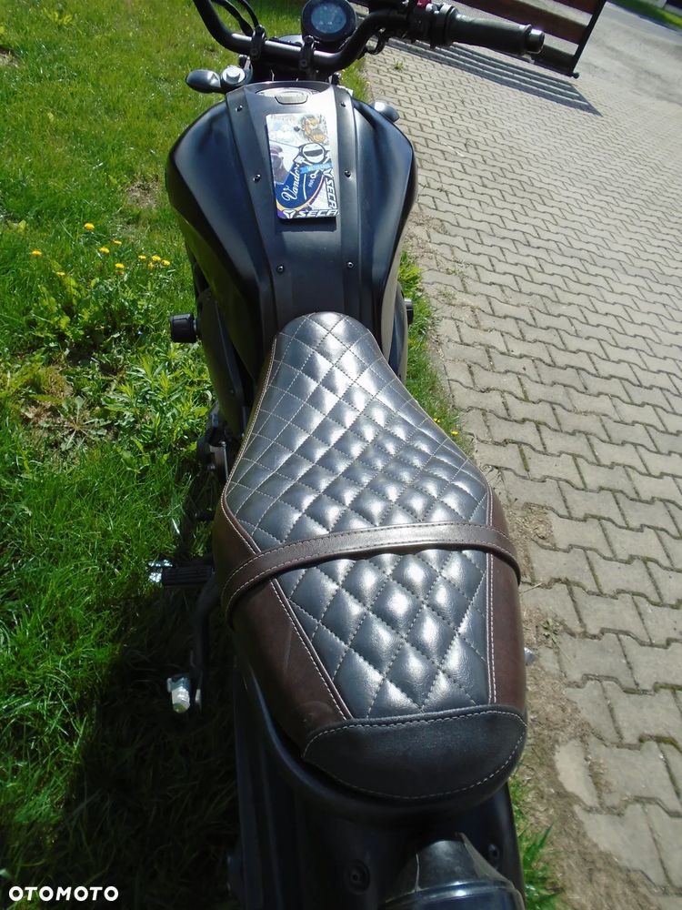 Yamaha XSR - 21