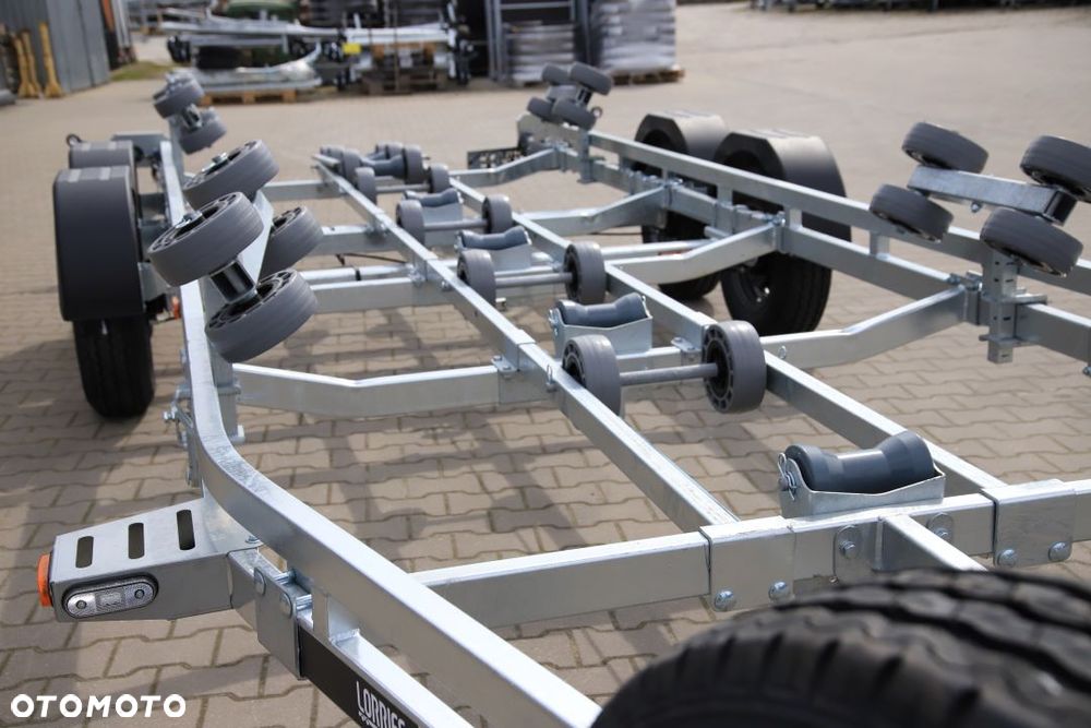 Lorries Przyczepa Podłodziowa PP25-8025 Do Łodzi Max 7,8 M DMC 2700 kg Tylne Lampy LED - 13