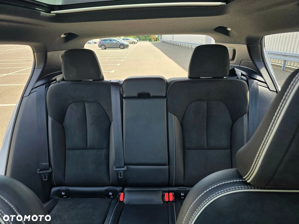 Volvo XC 40 - 24
