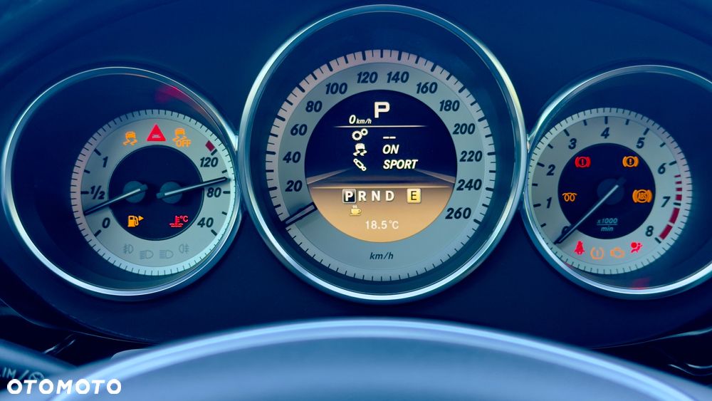 Mercedes-Benz CLS 500 4-Matic BlueEff - 30