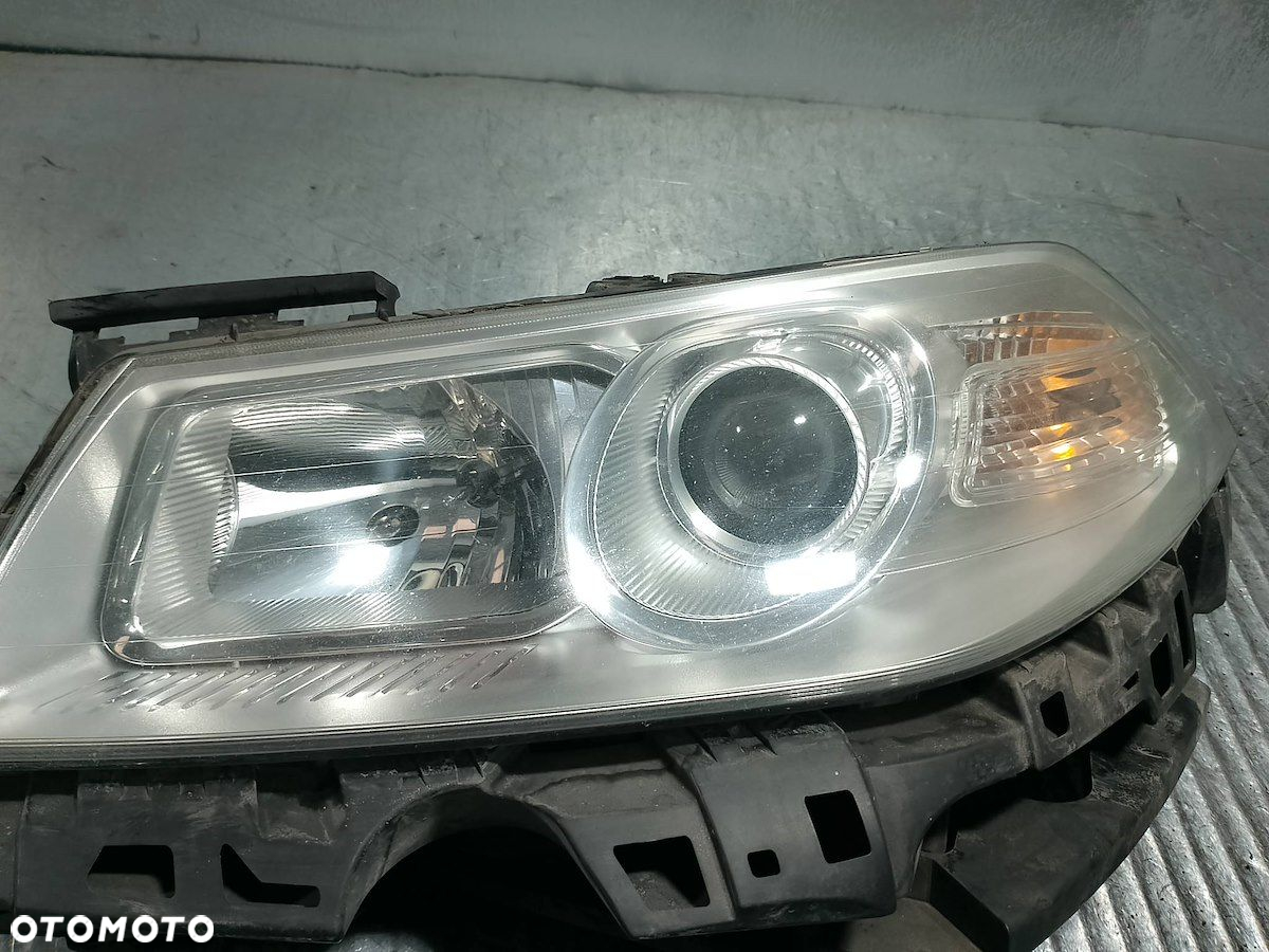 LAMPA PRZÓD LEWA RENAULT MEGANE II 8200412741A   89312730 - 8